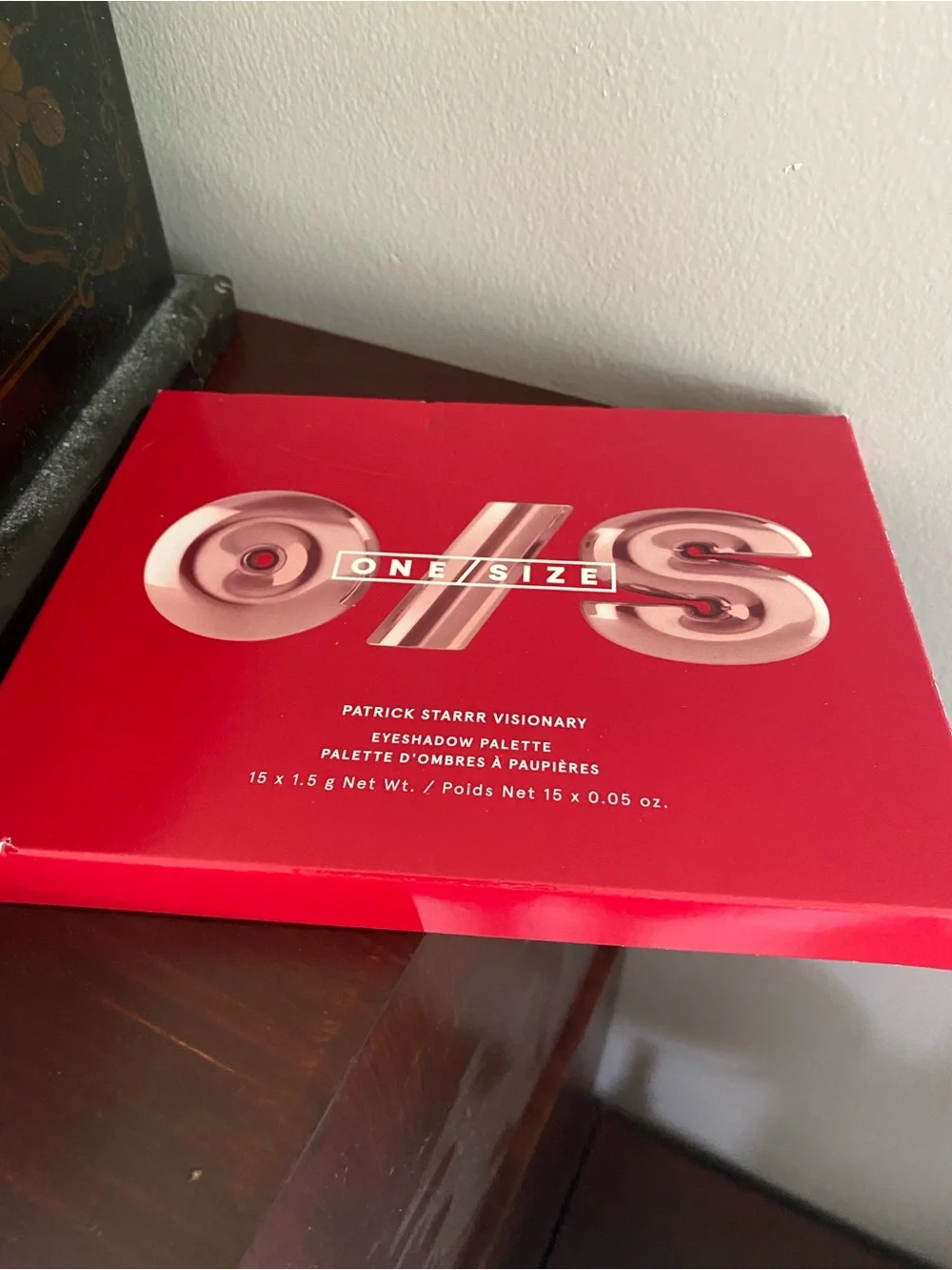 ONE/SIZE Patrick Starrr Visionary Eyeshadow Palette - Red new
